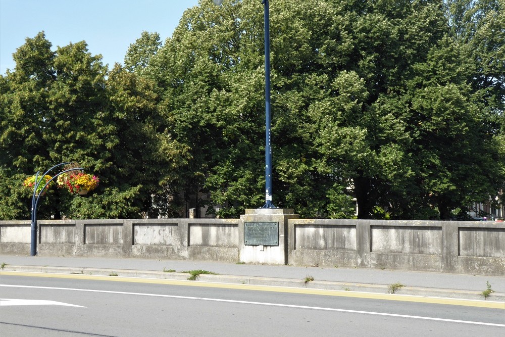 Gedenkteken aan Pont de la Libration Namen