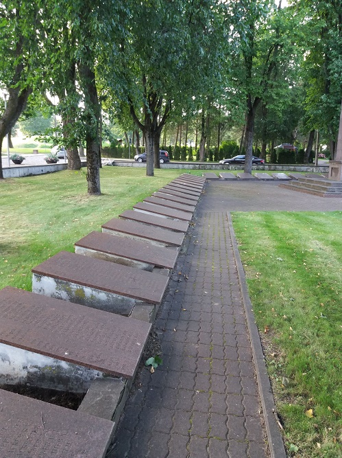 Sovjet Oorlogsbegraafplaats Biržai #5