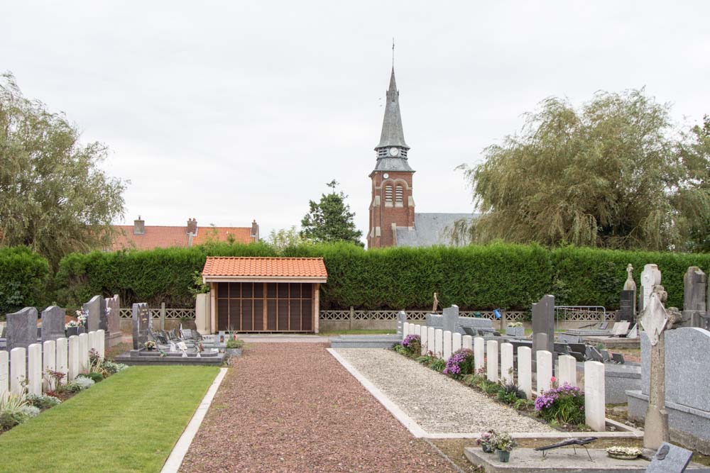 Commonwealth War Graves Les Moeres #2