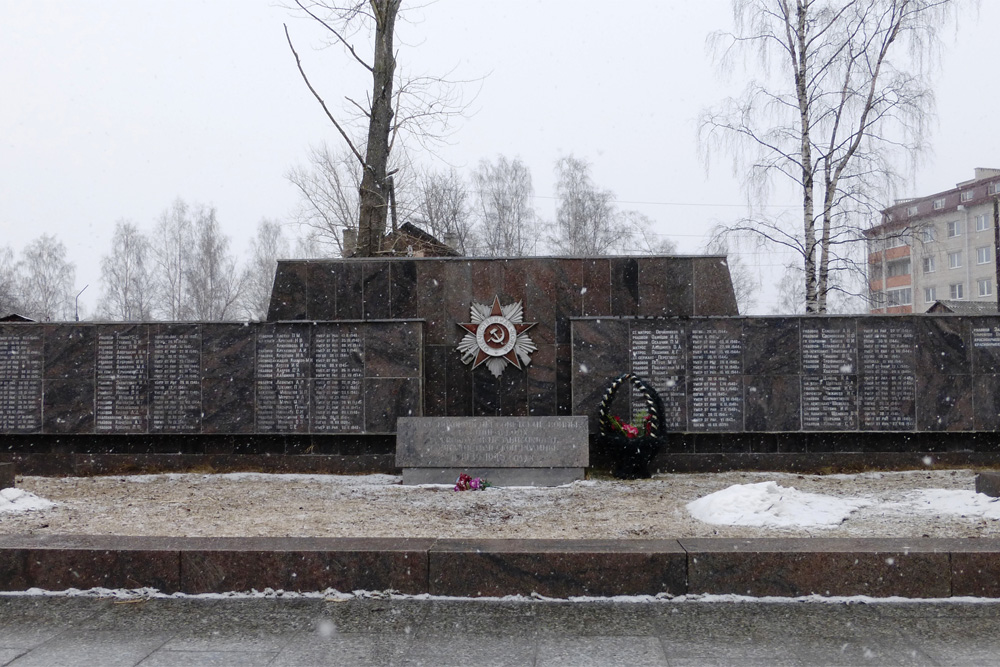 Mass Grave Russian Soldiers