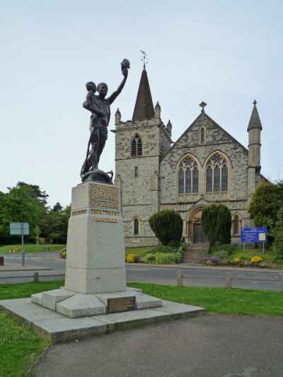 Oorlogsmonument Redhill en Reigate #1