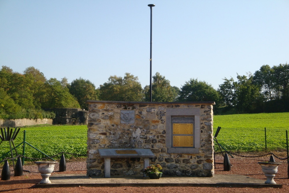 Memorial 20A Artillery Regiment Chasseurs Ardennais #2