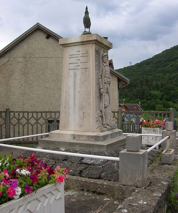 Oorlogsmonument Prunières #1