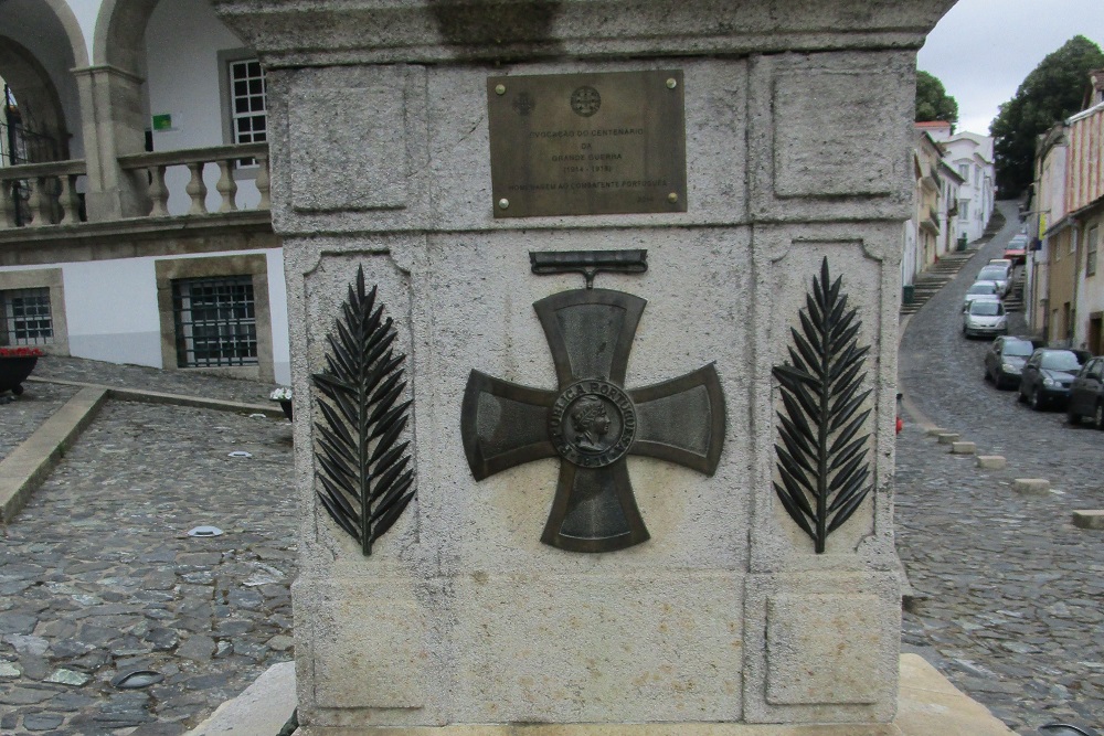 Oorlogsmonument Bragança #2