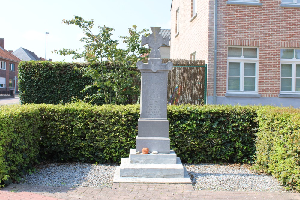 War Memorial Gerdingen #2