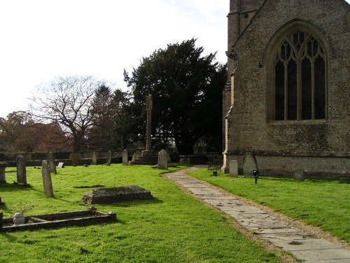 Oorlogsgraf van het Gemenebest St. Andrew Churchyard #1