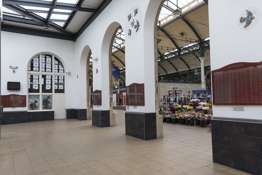 Memorial Hull Paragon Station #2
