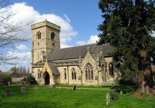 Oorlogsgraf van het Gemenebest All Saints Churchyard