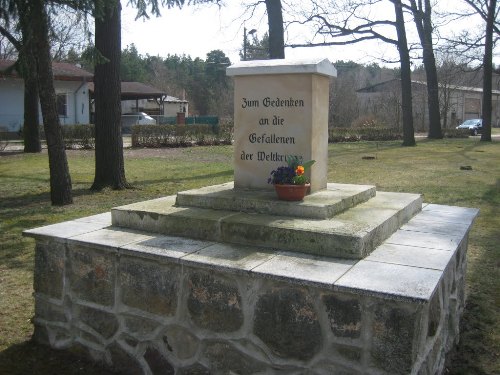 War Memorial Lynow