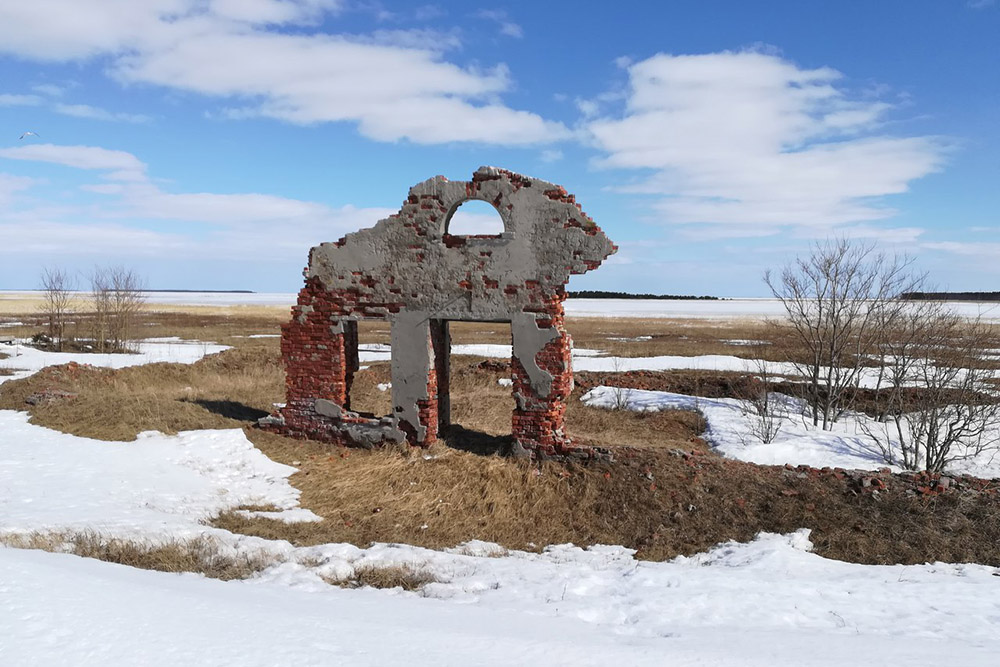 Ruines Military Hospital Yagorskiy Rog #1