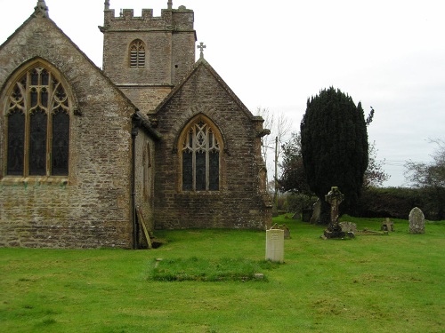 Commonwealth War Graves St. Andrew Churchyard #1