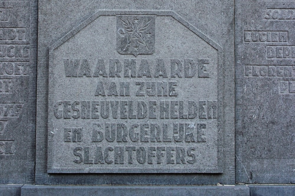 Oorlogsmonument Waarmaarde #2