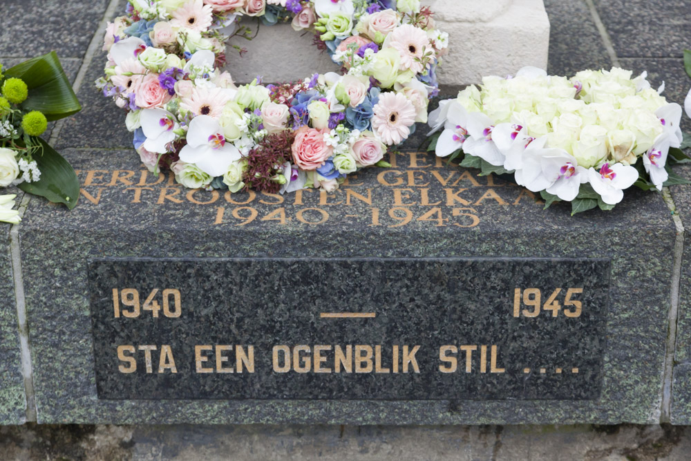 War Memorial Rheden #2