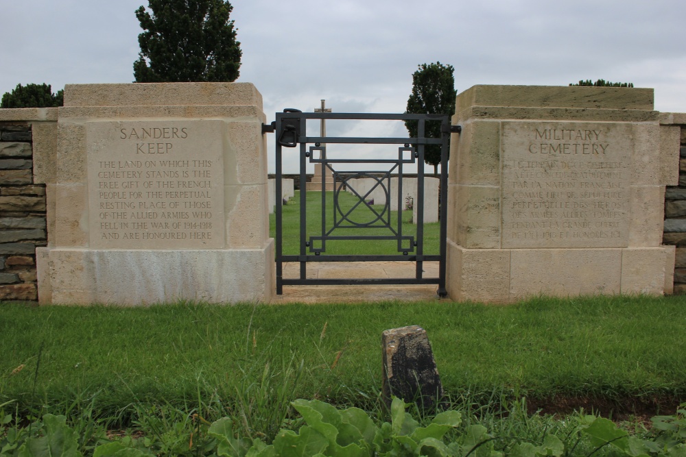 Commonwealth War Cemetery Sanders Keep