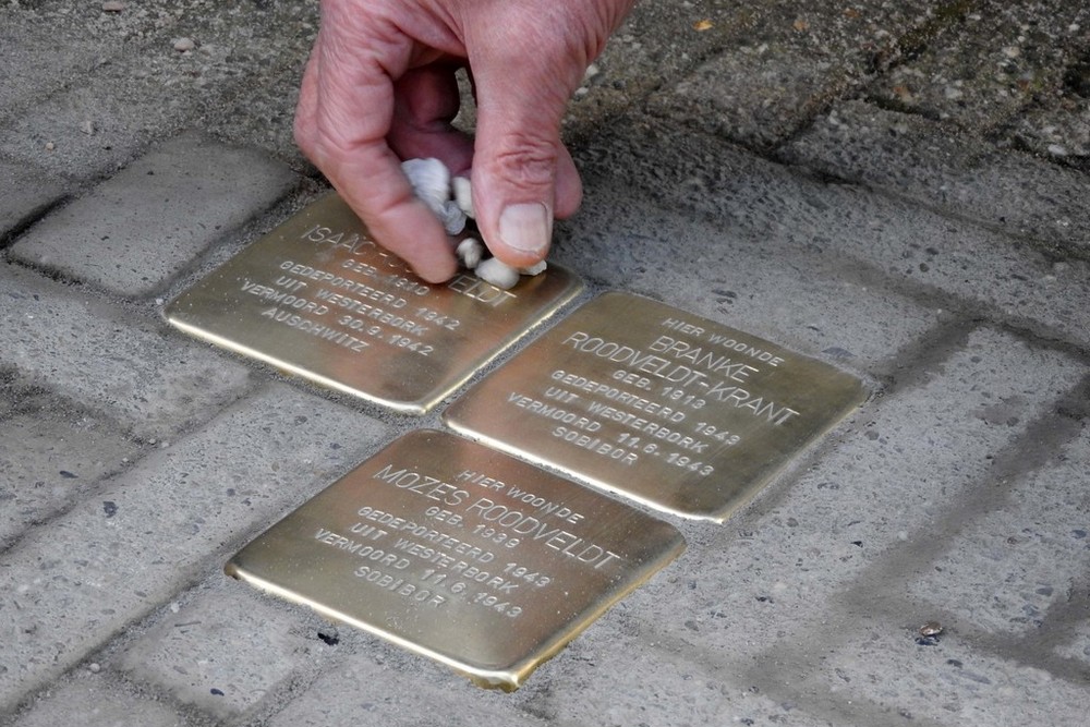 Stolpersteine Bakkerstraat 8 #2