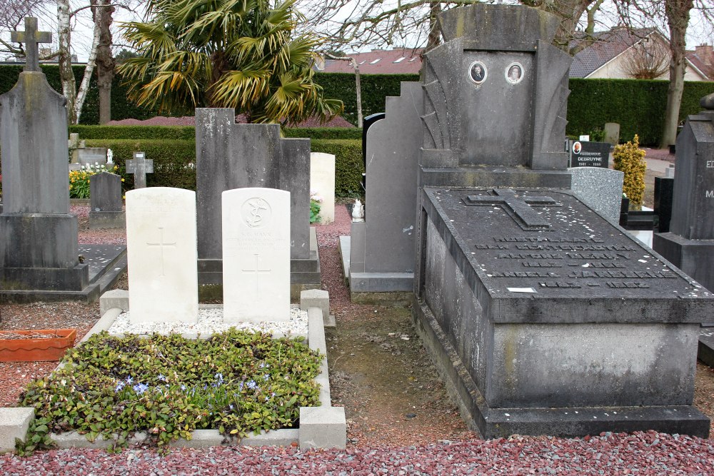 Oorlogsgraven van het Gemenebest Veurne #1