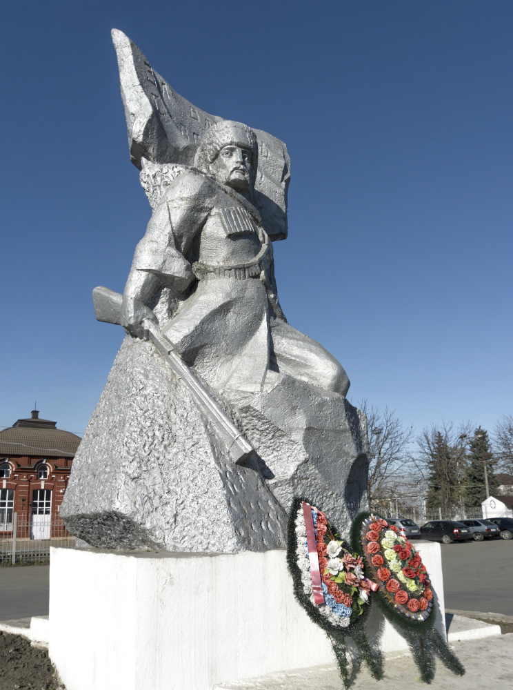 Memorial Soldiers of October 1917 and World War Two #1