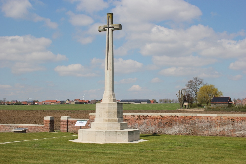 Commonwealth War Cemetery Potijze Chateau Lawn #2