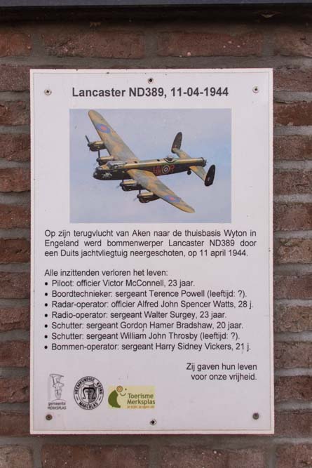 Monument Crash Lancaster ND-389 Merksplas #3