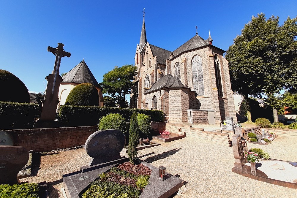 Memorials St. Kunibert Church Enzen #5