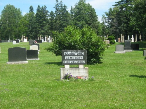 Commonwealth War Grave Gladstone Cemetery #1