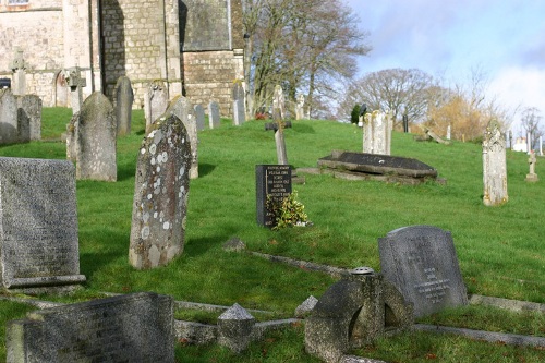 Oorlogsgraf van het Gemenebest St. John Churchyard