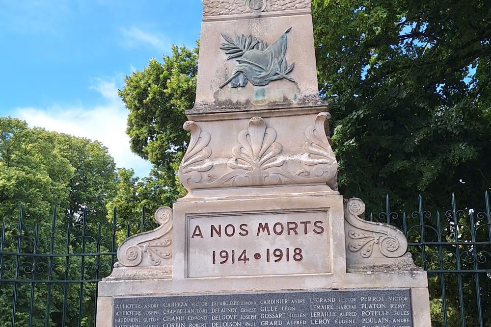 Oorlogsmonument Montières #1