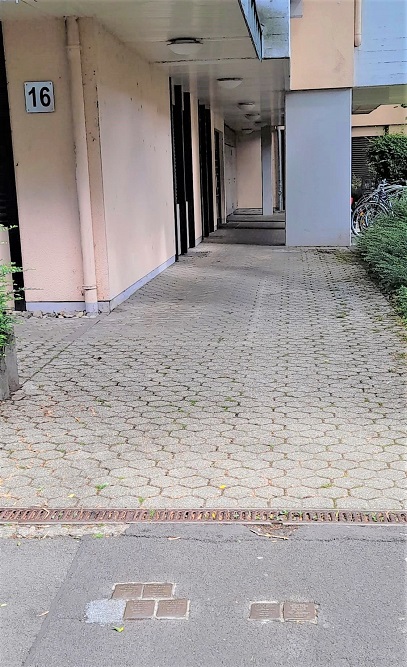 Stumbling Stones Zuckerbergstraße 16 #2