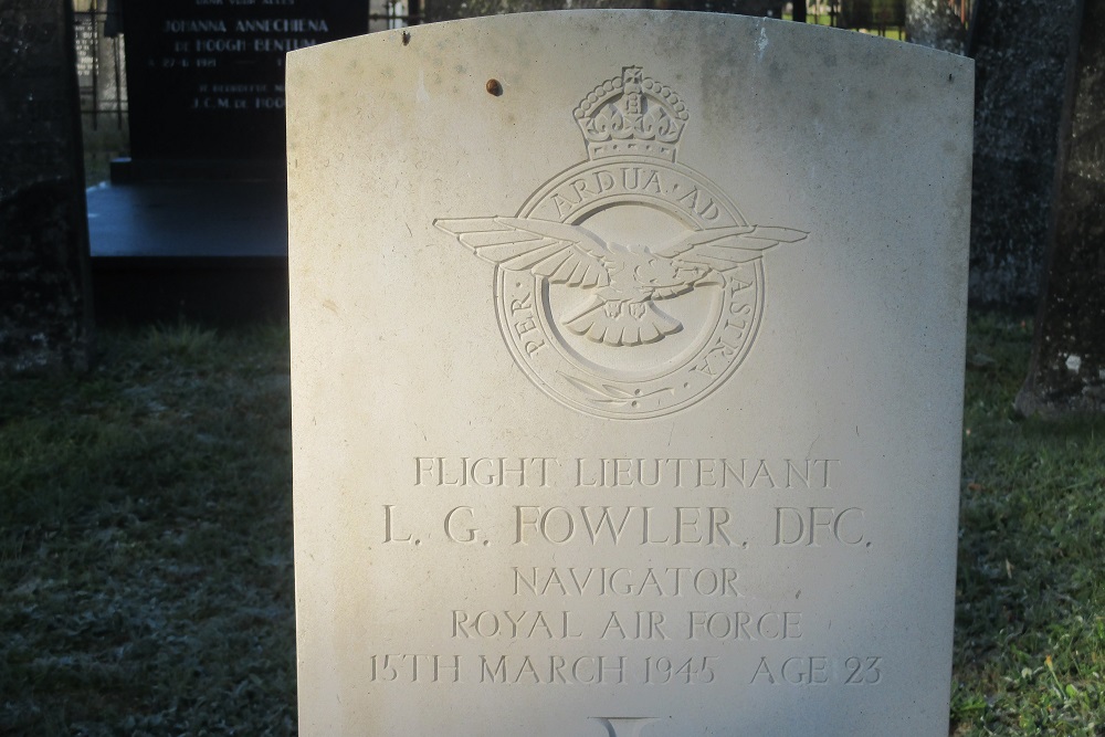 Commonwealth War Grave General Cemetery Zuidlaren #4