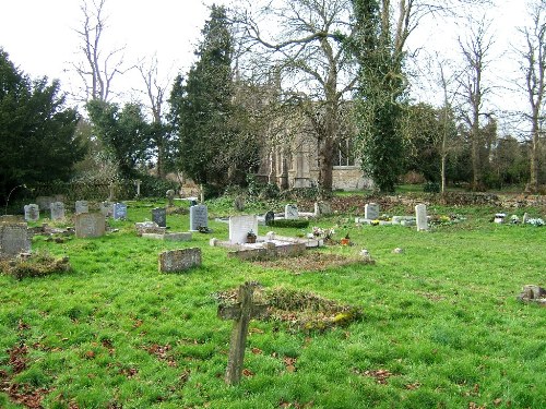 Oorlogsgraven van het Gemenebest Holy Trinity Churchyard #1