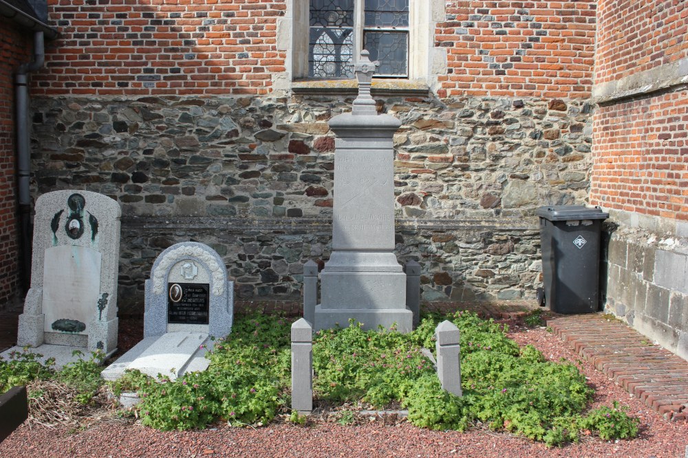 War Memorial Sint-Laureins-Berchem