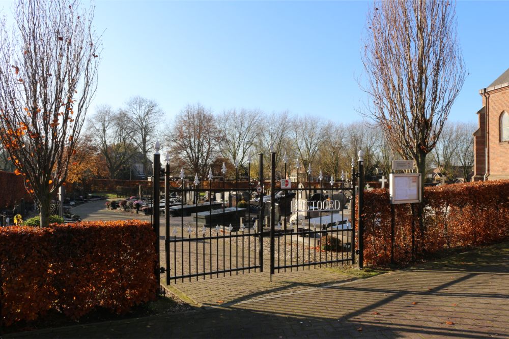 Nederlandse Oorlogsgraven Rooms Katholiek Kerkhof Dreumel #1