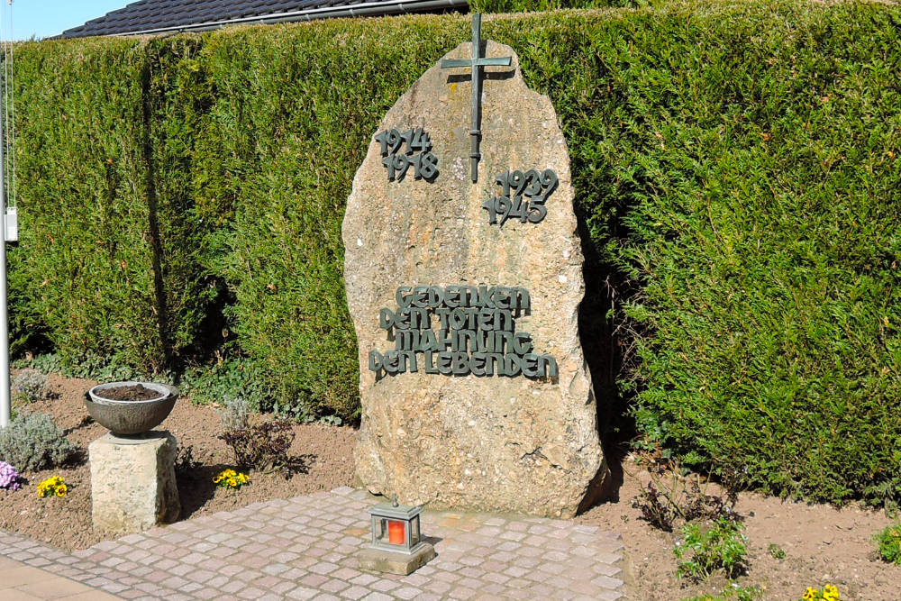 War Memorial Leversbach #2