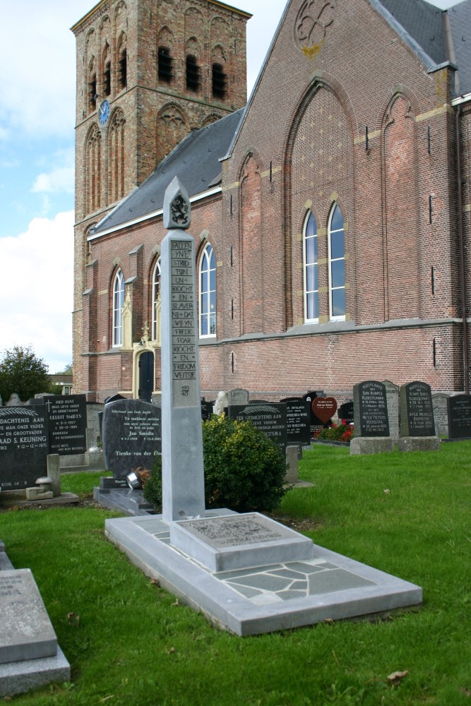Dutch War Grave Protestant Churchyard Tzummarum #3