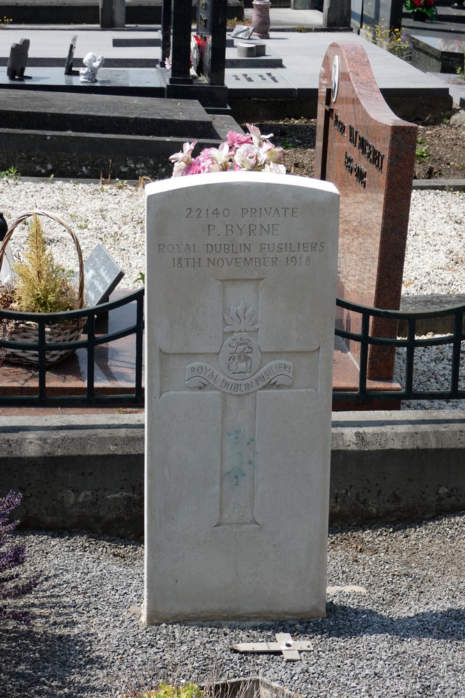 Commonwealth War Grave Jambes #3