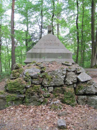 War Memorial and Belgian War Graves Maquis D-reze #2