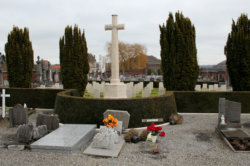 Oorlogsgraven van het Gemenebest Calonne