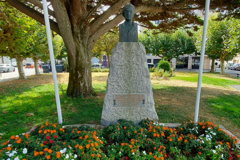 Monument Capitaine Mignonneau