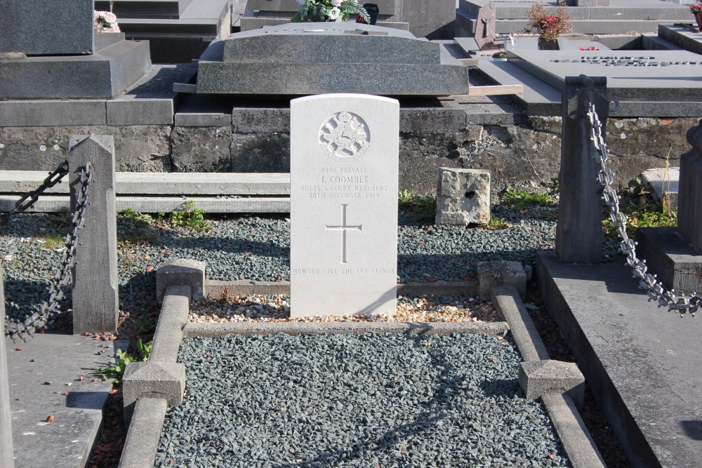 Commonwealth War Graves Enghien #3