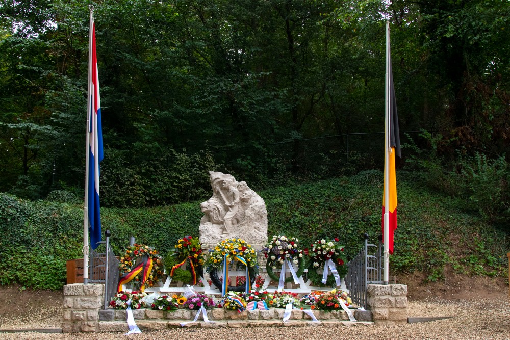 Monument Vlaamse Verzetsstrijders #1