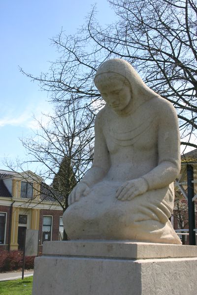 War Memorial Bad Nieuweschans #4