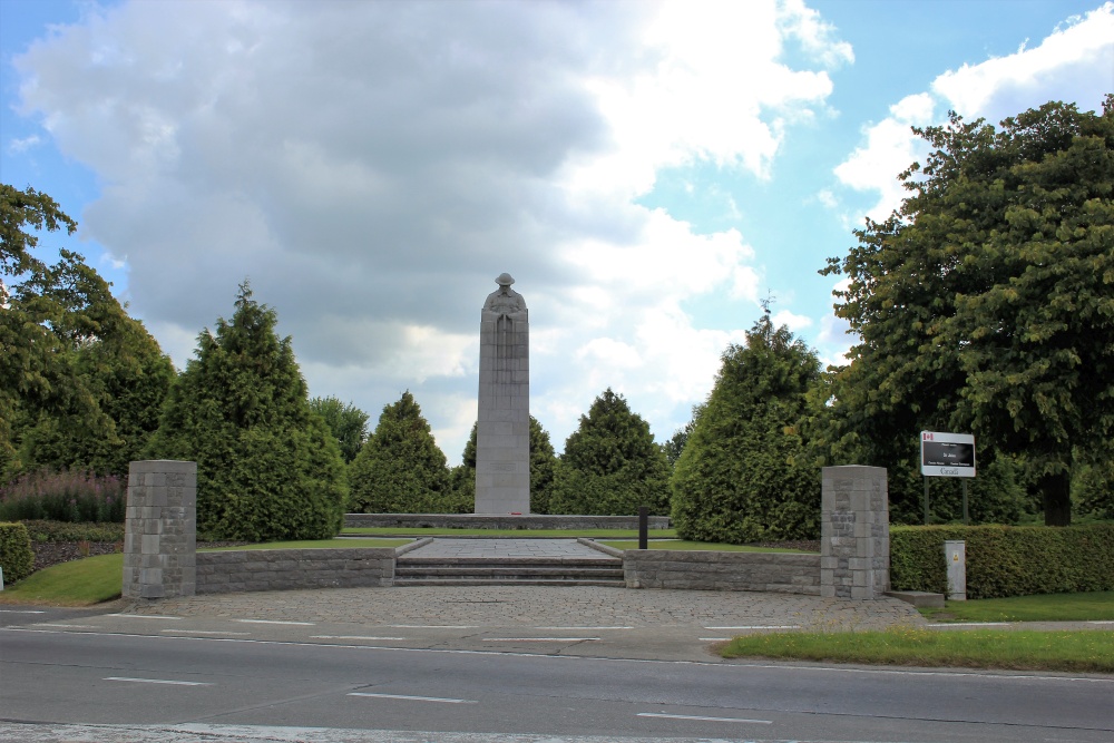 Memorial The Brooding Soldier