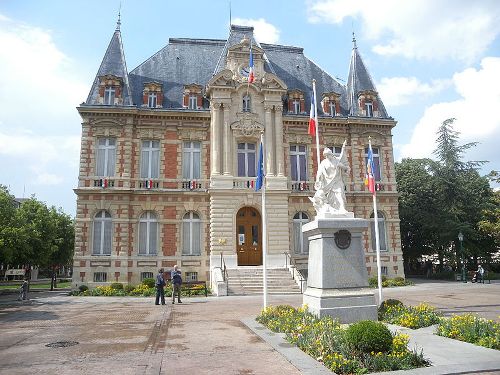 Oorlogsmonument Rueil-Malmaison #1