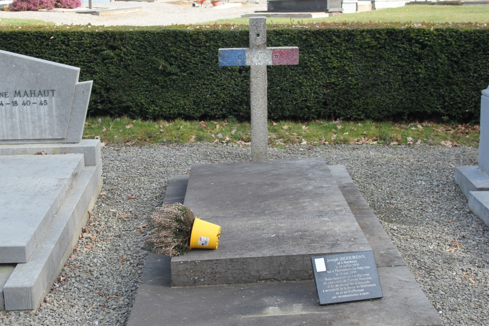 French War Grave Thorembais-les-Béguines #1