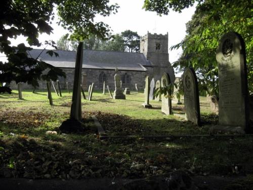 Oorlogsgraf van het Gemenebest St. John Churchyard