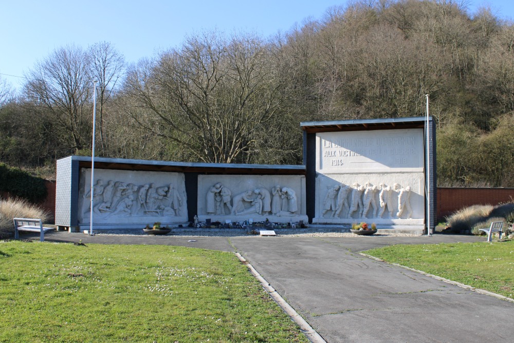 Oorlogsmonument Begraafplaats Quaregnon Espinette #1