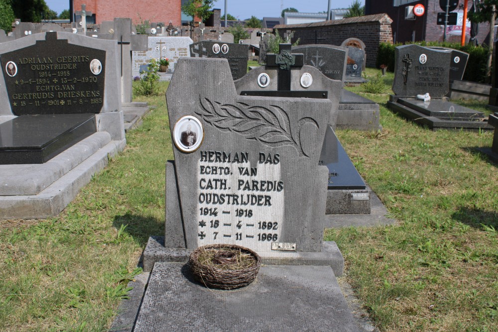 Belgian Graves Veterans Beek #1