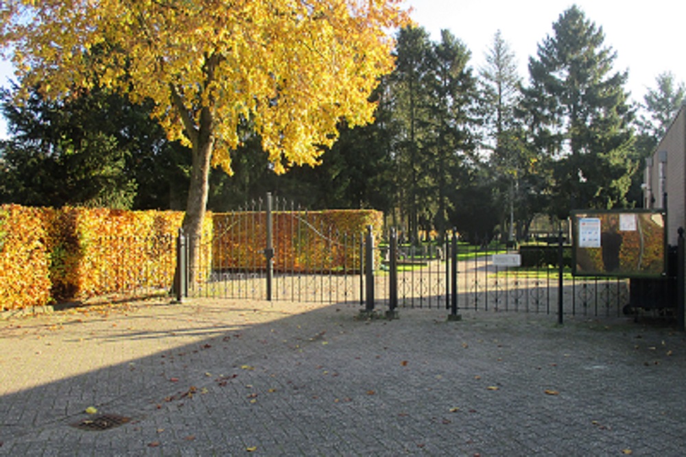 Voormalig Pools Oorlogsgraf Gemeentelijke Begraafplaats Nieuw-Weerdinge #4