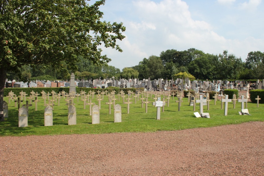 French & Belgian War Graves Bergues #2