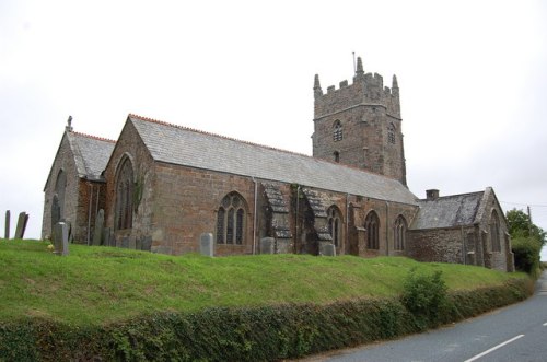 Oorlogsgraven van het Gemenebest St. Marvenna Churchyard